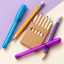 Stylos et crayons de couleur