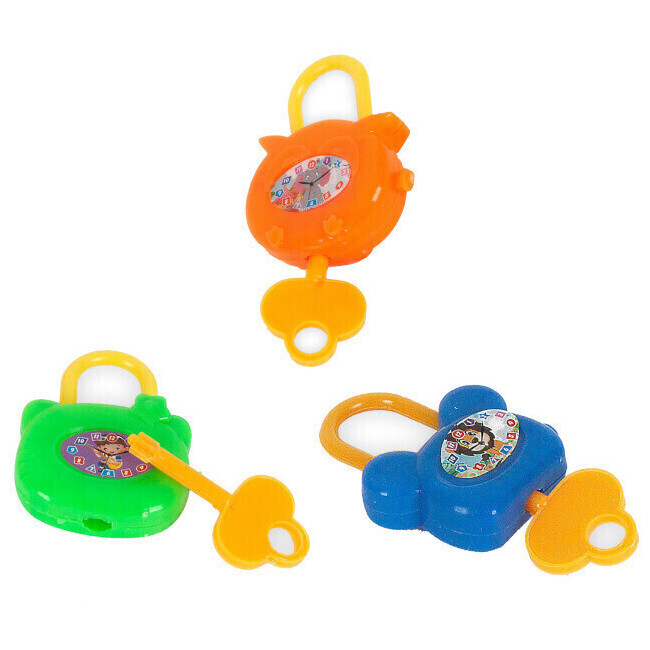 Cadenas jouets colorés avec clé - 3 pièces par 1,25 €