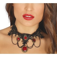 Collier avec des rubis rouges