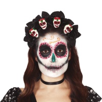 Bandeau noir de têtes de mort et de roses par Catrina