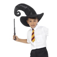 Chapeau, cravate et baguette des enfants de l'élève Harry