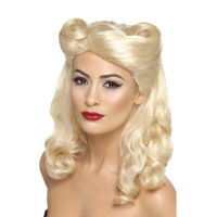 Perruque blonde avec coiffure en épingle à cheveux