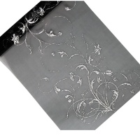 Chemin de table avec branches en organza argenté en organza noir - 9 m