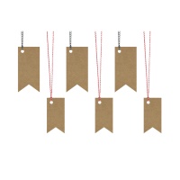 Etiquettes cadeaux en papier kraft en forme de drapeau avec fil - 6 pcs.