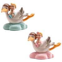 Figurine de gâteau de baptême représentant une cigogne volant avec un bébé - 9 cm