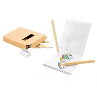 Carnet à colorier avec crayons de couleur