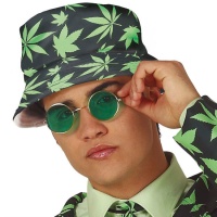 Chapeau en forme de feuille de marijuana