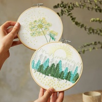 Kit de broderie Duo - Ballade dans la forêt - DMC