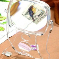 Loupe universelle à deux lentilles