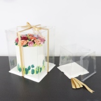 Boîte à gâteaux transparente avec noeud 25 x 25 x 33 cm - PME
