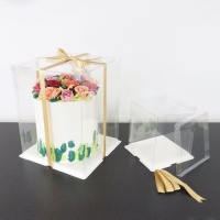 Boîte à gâteaux transparente avec noeud 35 x 35 x 38 cm - PME