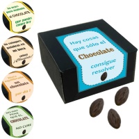 Chocolats en forme de vagin avec une phrase