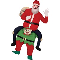 Déguisement de Père Noël porté sur les épaules par un elfe pour adulte