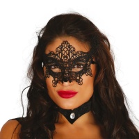 Masque noir brodé fin