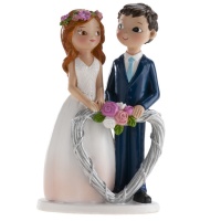 Figurine pour gâteau de mariage avec les mariés accompagnés d'un coeur en argent de 16 cm