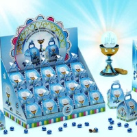 Boîtes de communion bleues avec amandes enrobées de chocolat 35 gr - Tukan - 15 unités