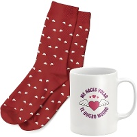 Ensemble cadeau de tasse et chaussettes de la Saint-Valentin